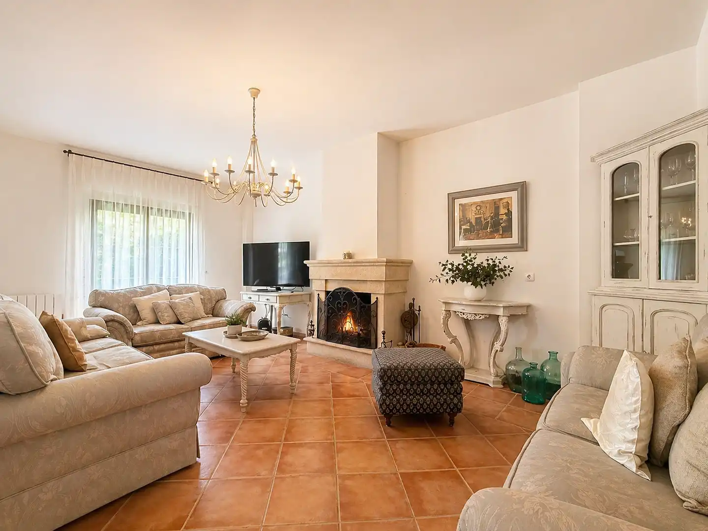 Living room of Detached homes for sale in Sotogrande  with Air Conditioner and Terrace