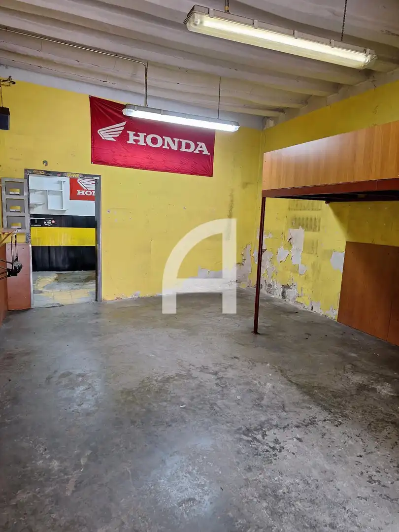 Local en venta en LAUREA MIRO, Can Vidalet