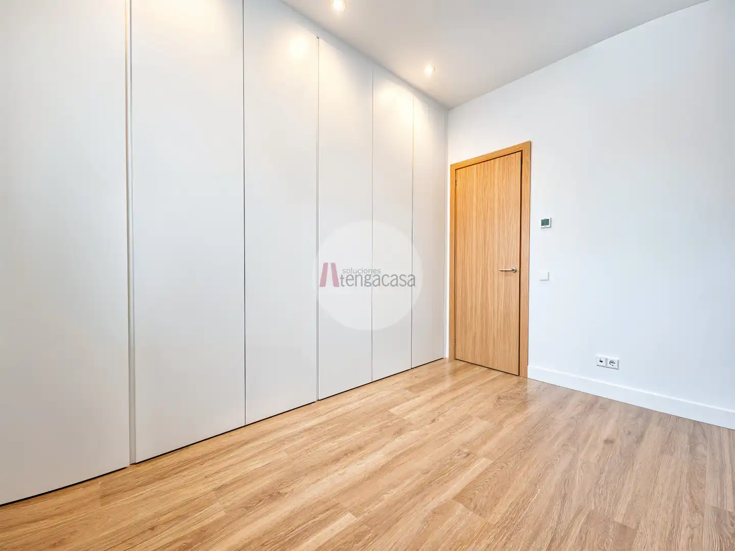 Bedroom of Apartments for sale in Madrid  with Air Conditioner, Heating and Parquet flooring