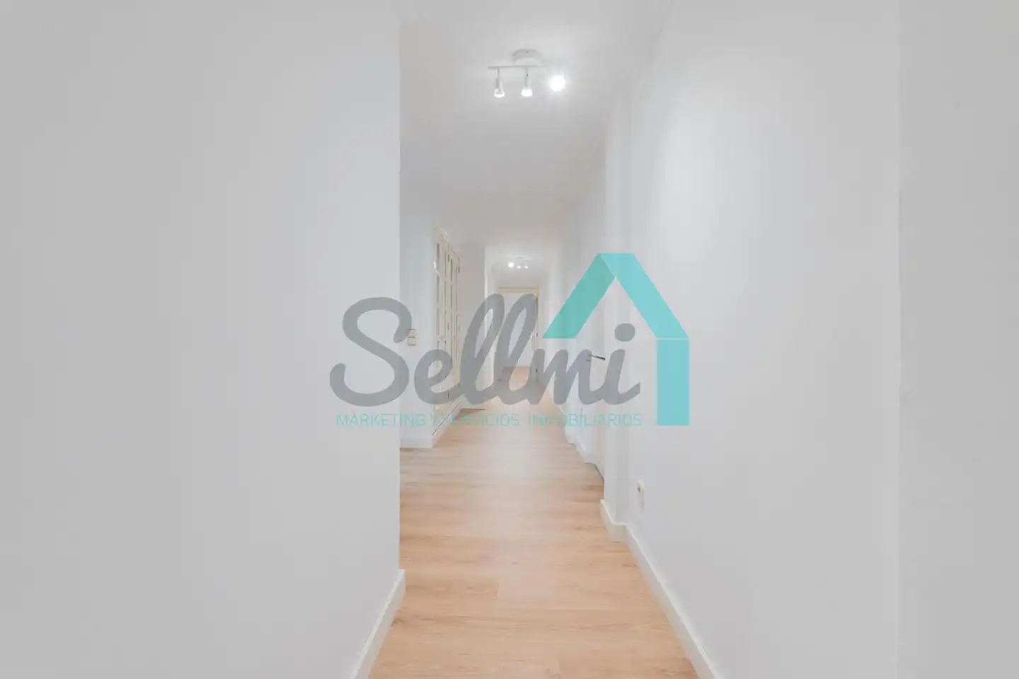 Wohnung zur Miete in Oviedo  mit Heizung, Parkett und Terrasse