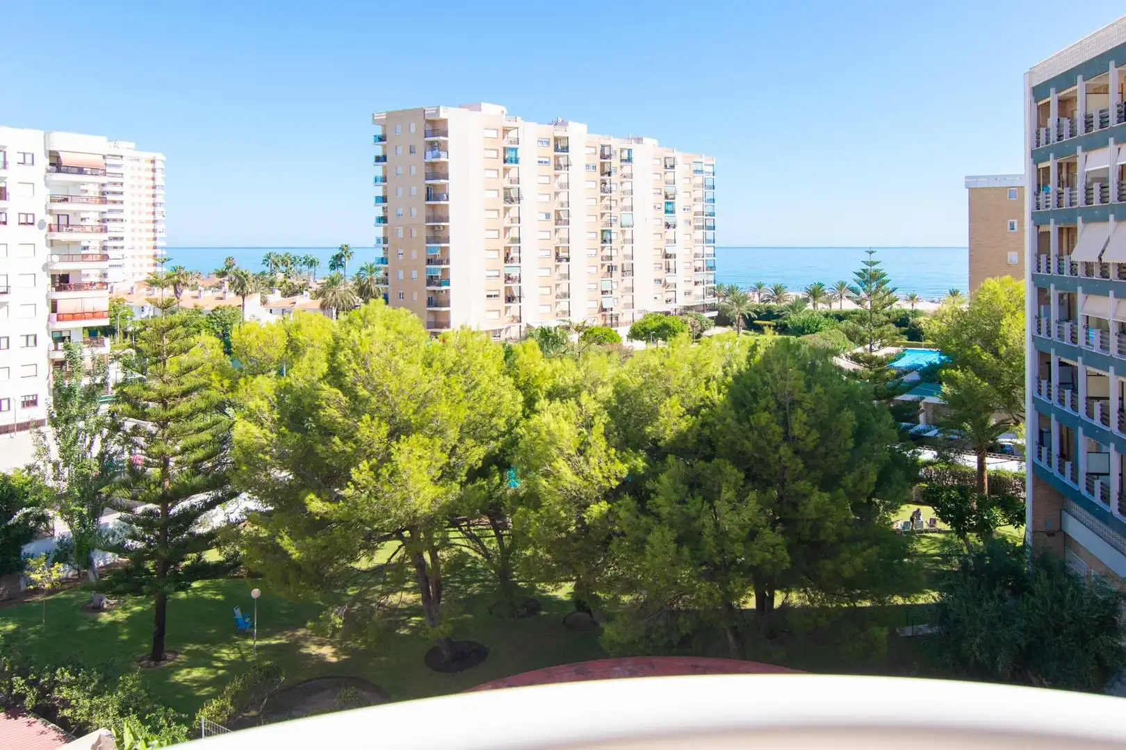 Apartament amb piscina en venda a Playa de Gandia