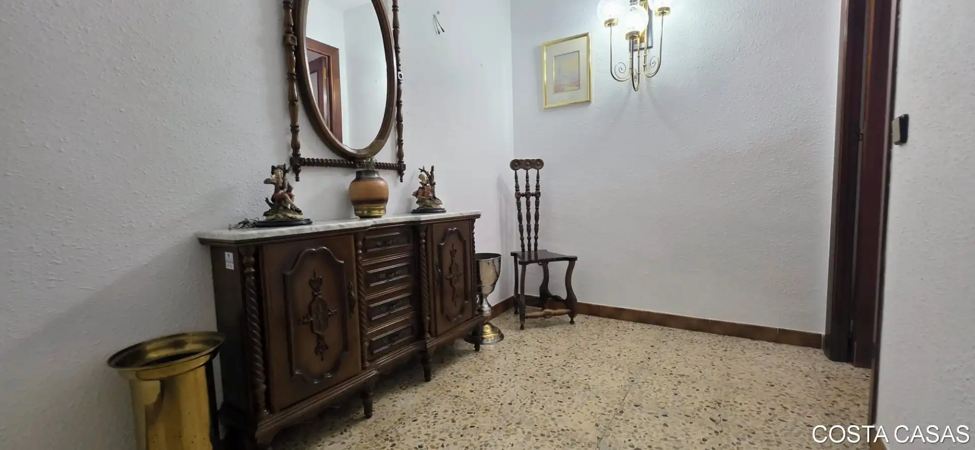 Piso en venta en L'Hospitalet de Llobregat con Balcón
