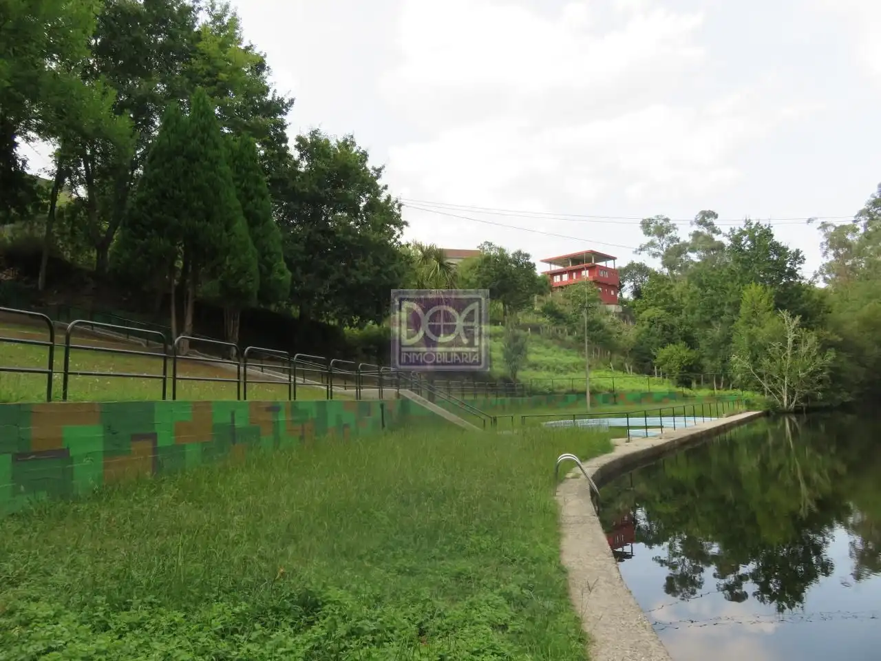 Residencial en venda en Covelo