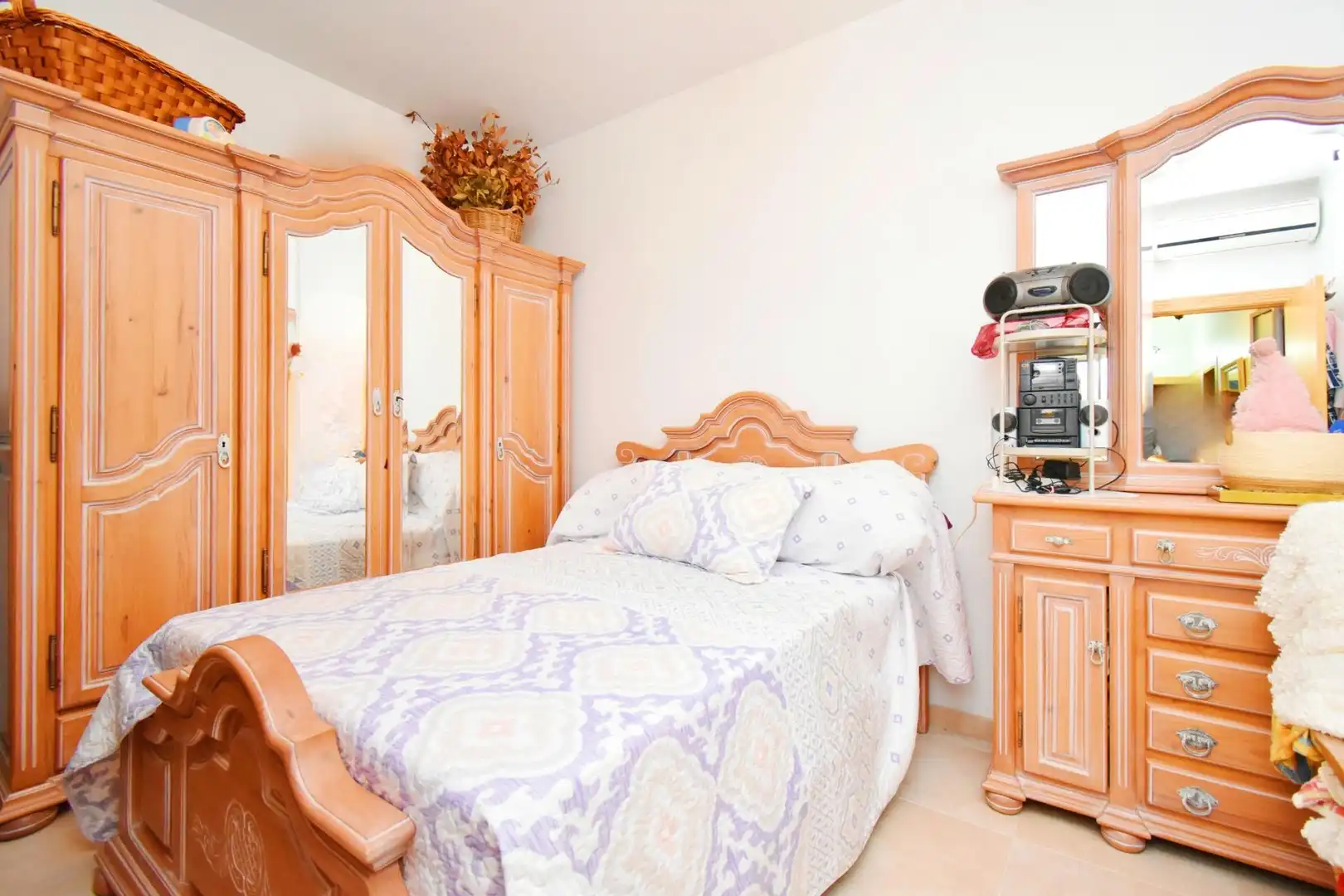 Dormitori de Casa o xalet en venda en Vícar amb Aire condicionat, Terrassa i Moblat