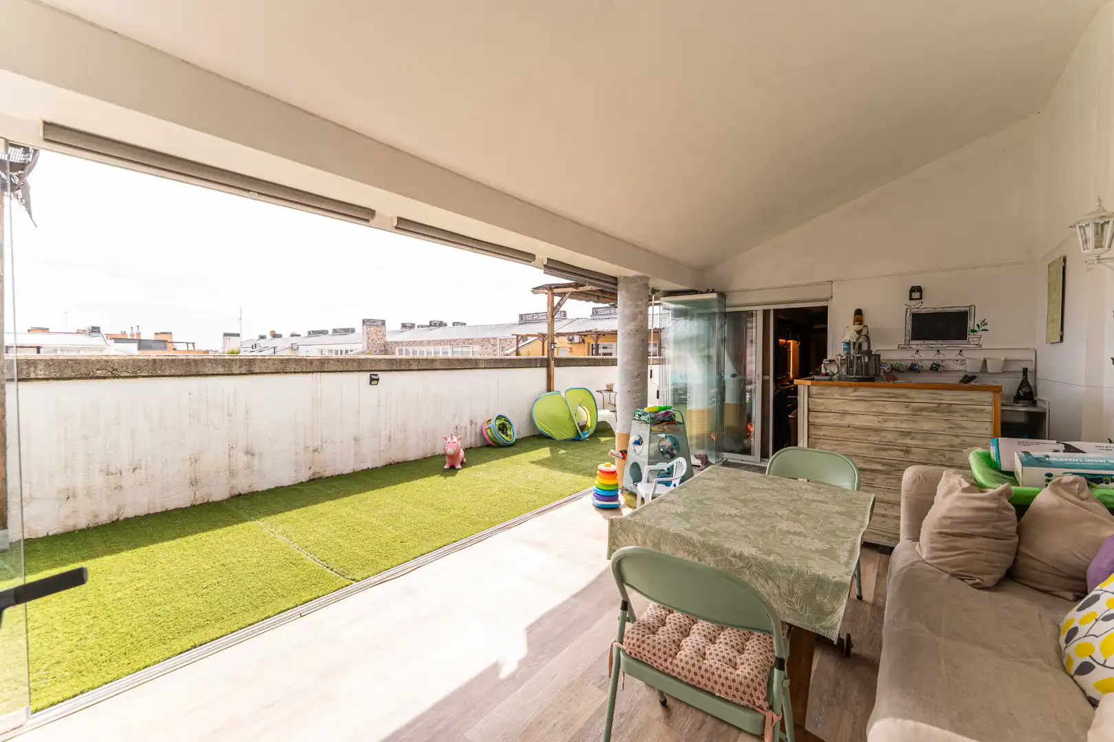 Appartamento con terrazza in vendita a Calle Parque Bujaruelo