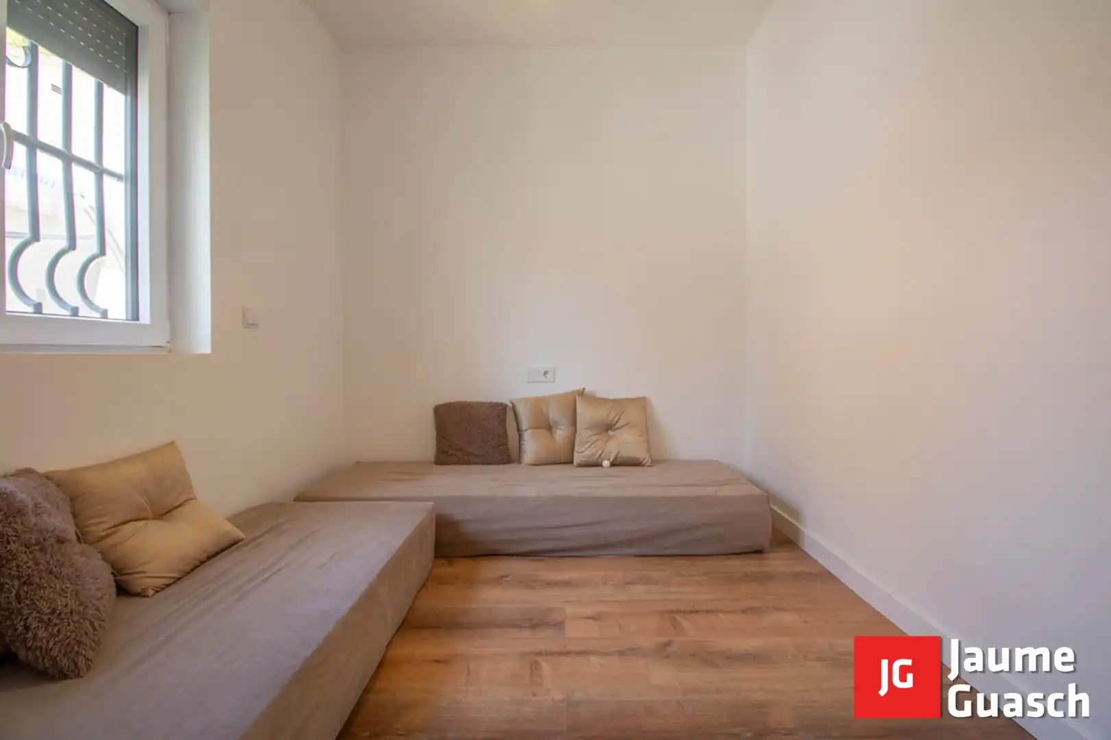 Bedroom of Detached homes for sale in La Pobla de Montornès    with Heating, Private garden and Parquet flooring