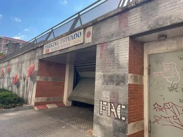 Parking de Garaje en venta en Cornellà de Llobregat