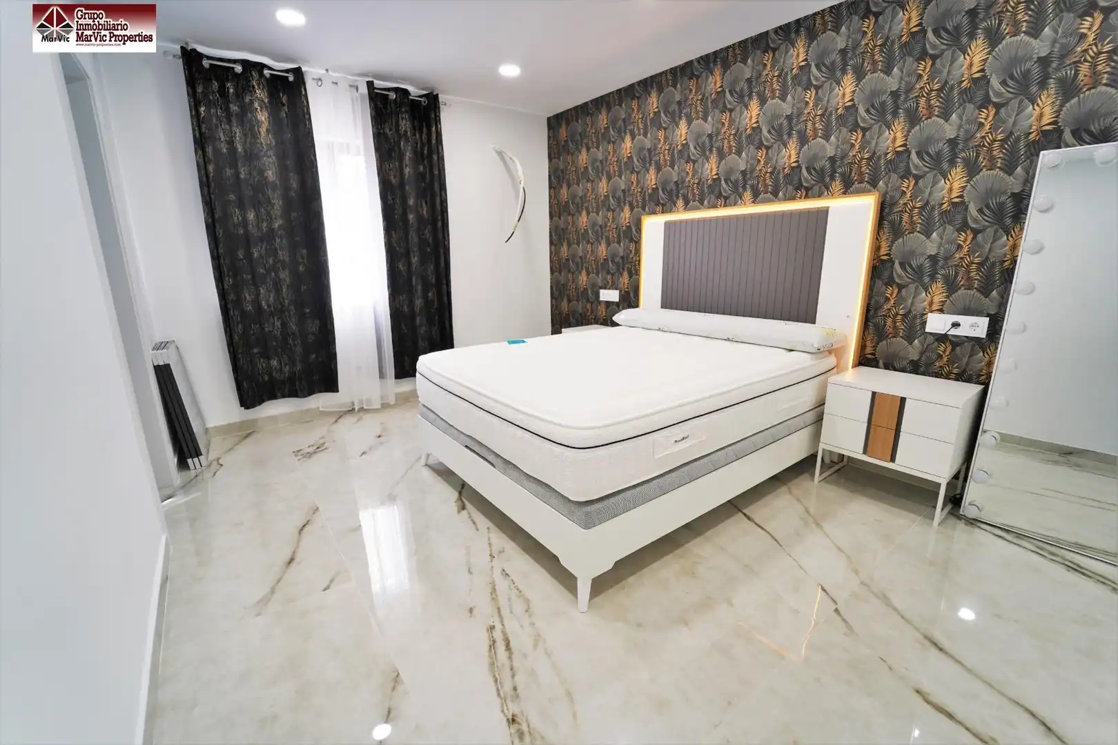 Chalet con piscina en venta en Coloma, imagen 14