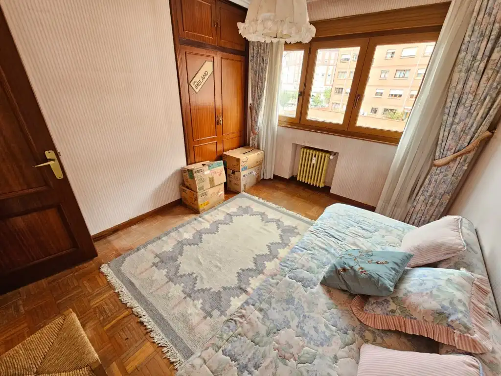 Habitación de Piso en venta en Avilés