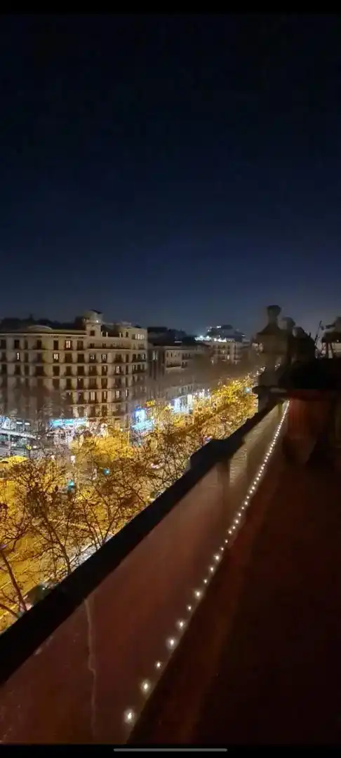 Vista exterior de Pis de lloguer en Barcelona amb Parquet, Moblat i Forn