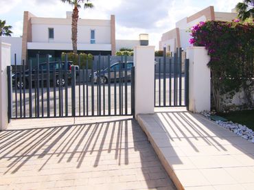 Villa con balcone in vendita a Calle Catral