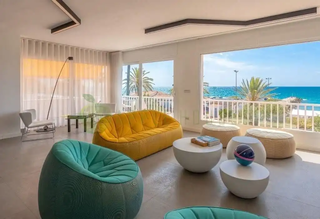 Sala de estar de Ático en venta en Sitges con Aire acondicionado, Calefacción y Terraza