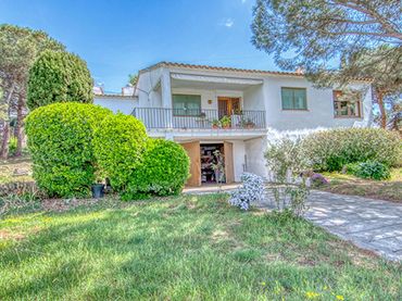 Villa in vendita a Torroella