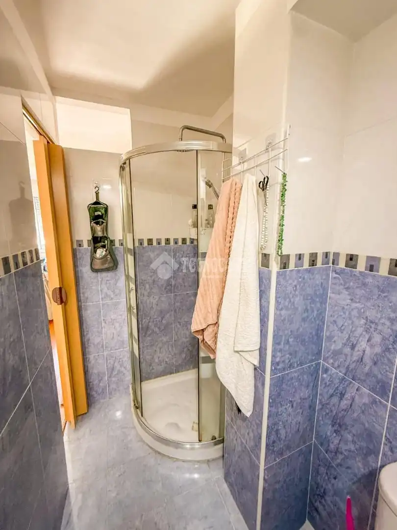 Baño de Piso en venta en Parla con Aire acondicionado y Calefacción