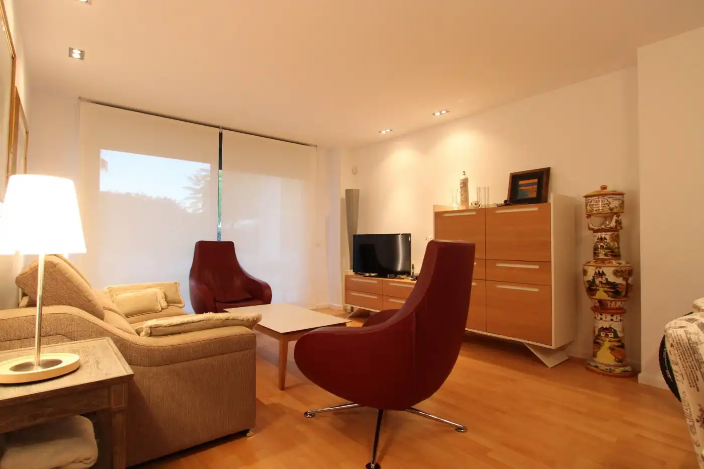 Living room of Detached homes for rent in La Pobla de Vallbona  with Air Conditioner, Heating and Parquet flooring