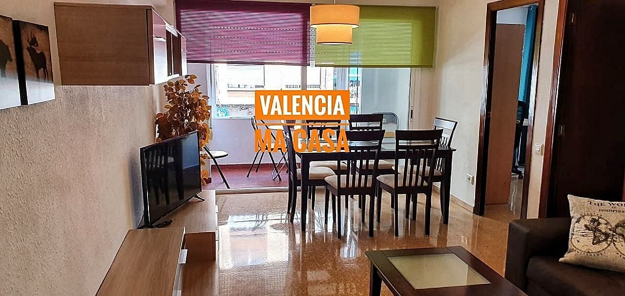 Menjador de Pis de lloguer en  Valencia Capital amb Calefacció, Terrassa i Moblat