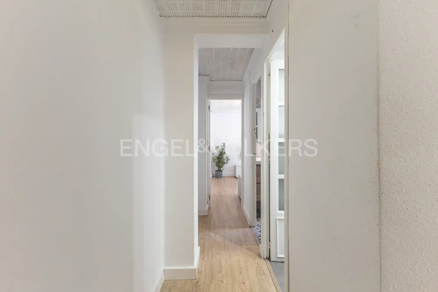 Piso en venta en Valencia con Calefacción y Balcón