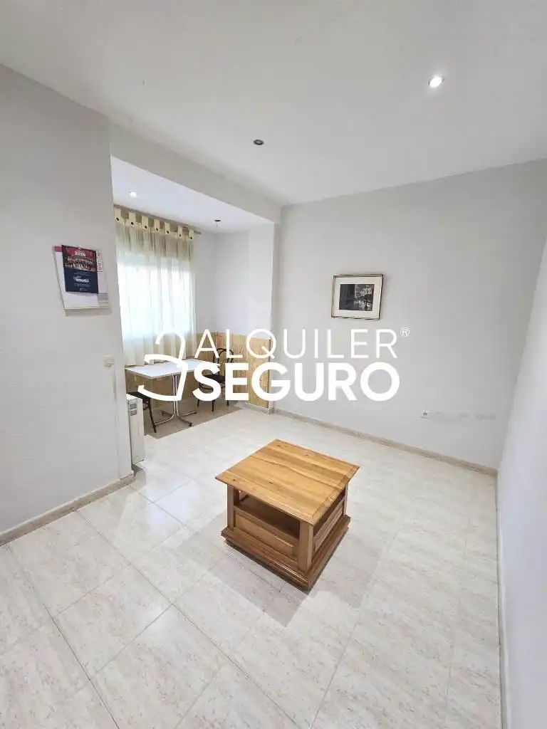 Habitación de Piso de alquiler en Alcalá de Henares con Calefacción