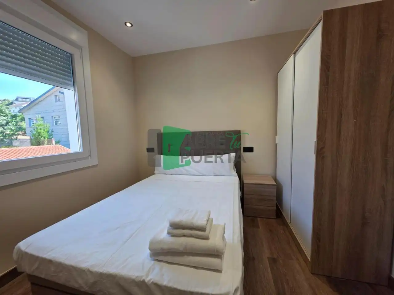 Dormitori de Casa o xalet de lloguer en Ourense Capital  amb Calefacció i Moblat