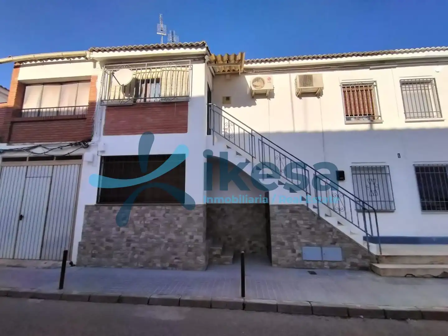 Vista exterior de Pis en venda en Villa del Río