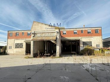 Industrial building for sale in Pilar Miro