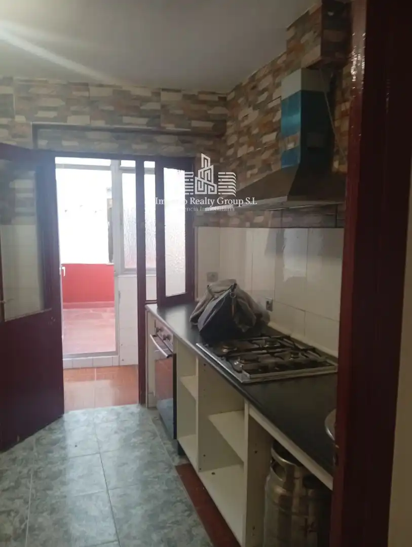 Küche von Wohnung zum Verkauf in Avilés mit Terrasse