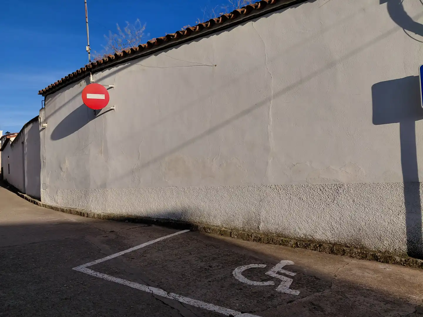 Aparcament de Casa o xalet en venda en Fuente de Cantos amb Traster, Moblat i Forn