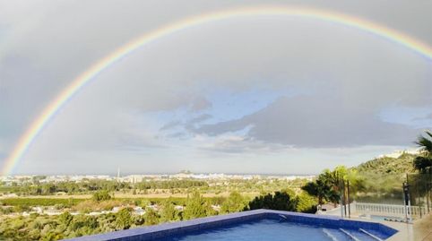 EN VENTA PRECIOSO CHALET DE RECIENTE CONSTRUCCIÓN EN DÉNIA, EN EL MONTGÓ!
