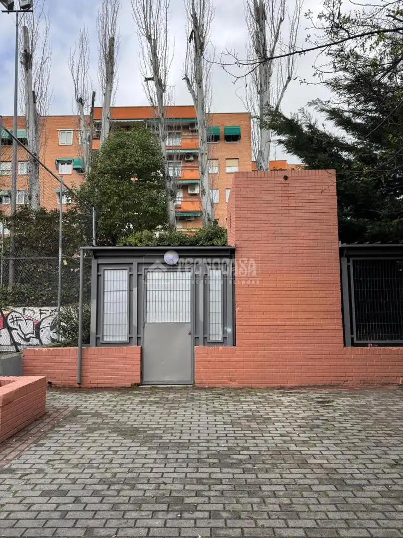Vista exterior de Garaje en venta en Alcobendas