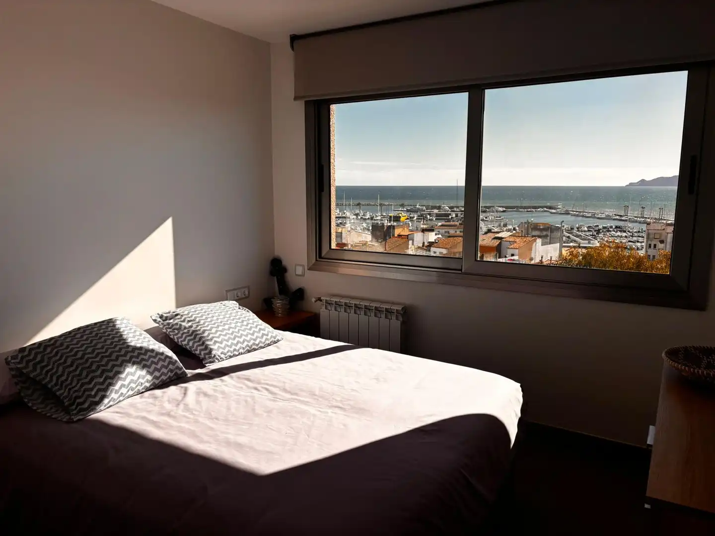 Habitación de Casa o chalet en venta en L'Estartit con Aire acondicionado, Calefacción y Jardín privado