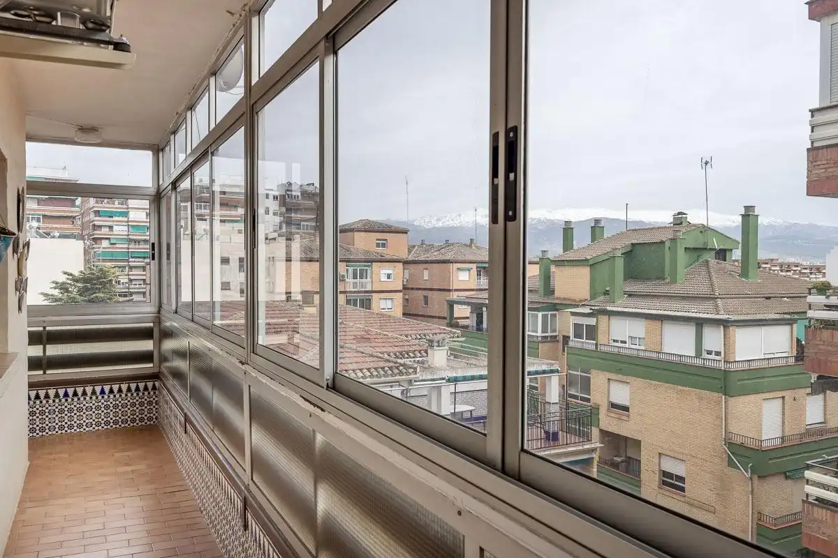 Flat with terrace to rent in Chana, imagen 9