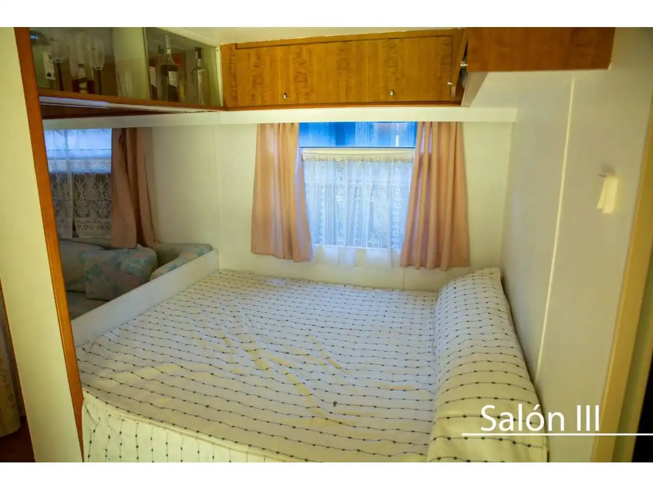 Habitación de Casa o chalet en venta en Carmona con Aire acondicionado, Calefacción y Jardín privado