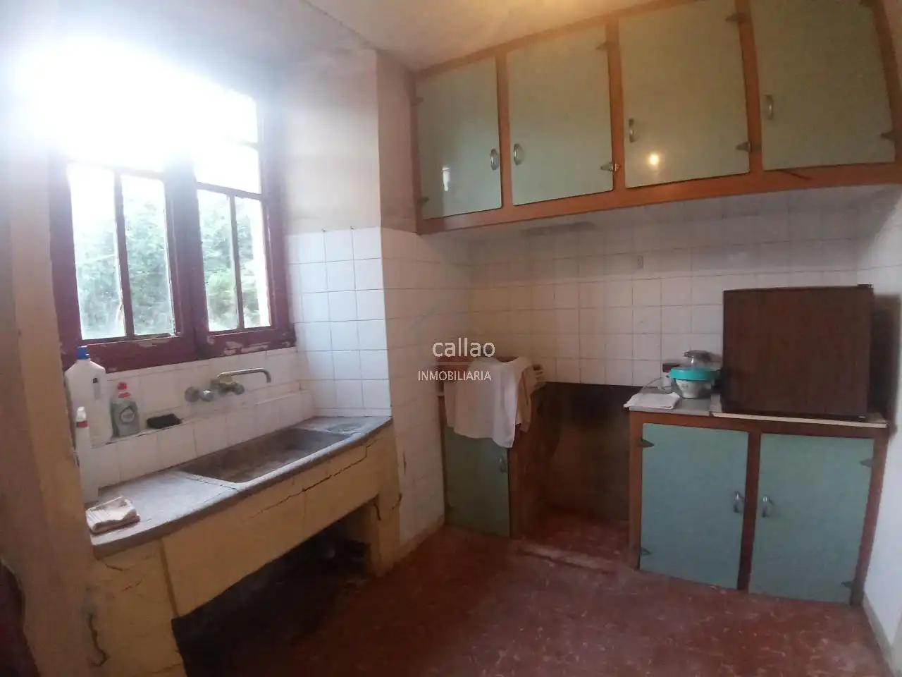 Cuina de Casa o xalet en venda en Ferrol amb Jardí privat i Traster