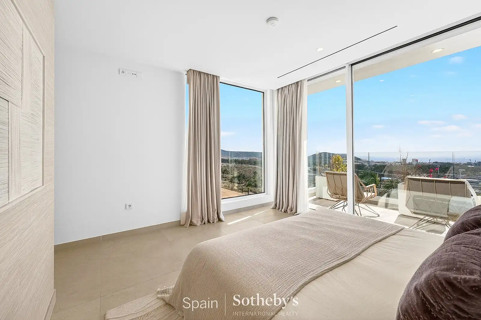 Bedroom of Houses for sale in Adeje  with Air Conditioner, Heating and Terrace