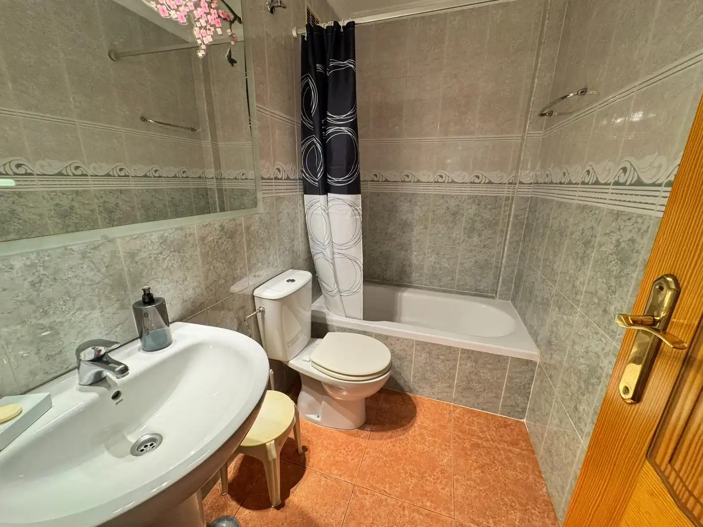 Baño de Piso en venta en La Nucia con Terraza y Piscina comunitaria