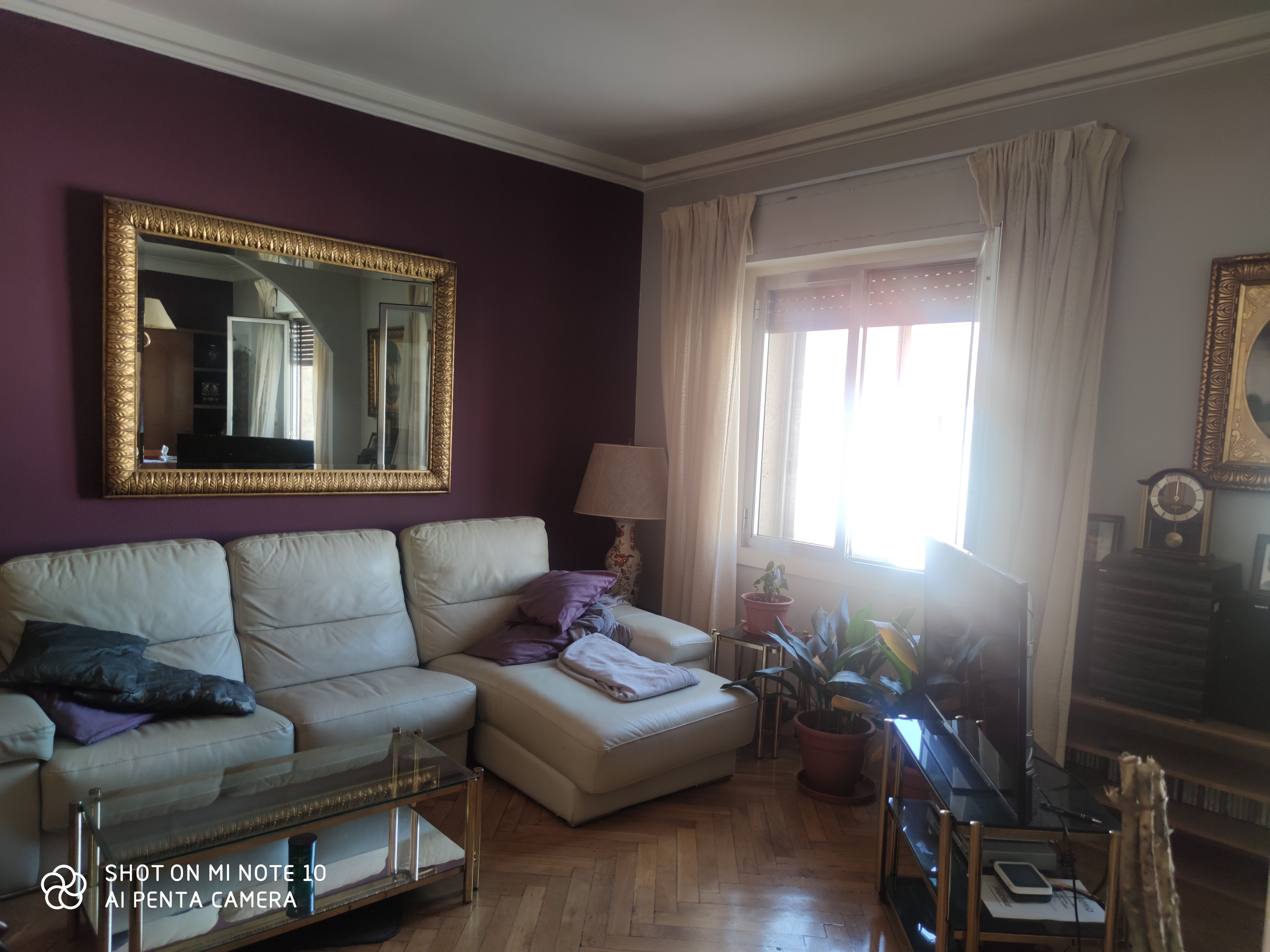 Living room of Flat for sale in  Madrid Capital  with Air Conditioner, Parquet flooring and Furnished
