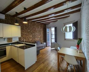 Cuina de Pis de lloguer en  Barcelona Capital amb Aire condicionat, Moblat i Balcó