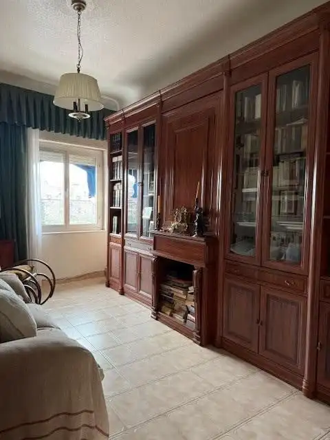 Wohnung zum Verkauf in Murcia mit Klimaanlage, Terrasse und Abstellraum