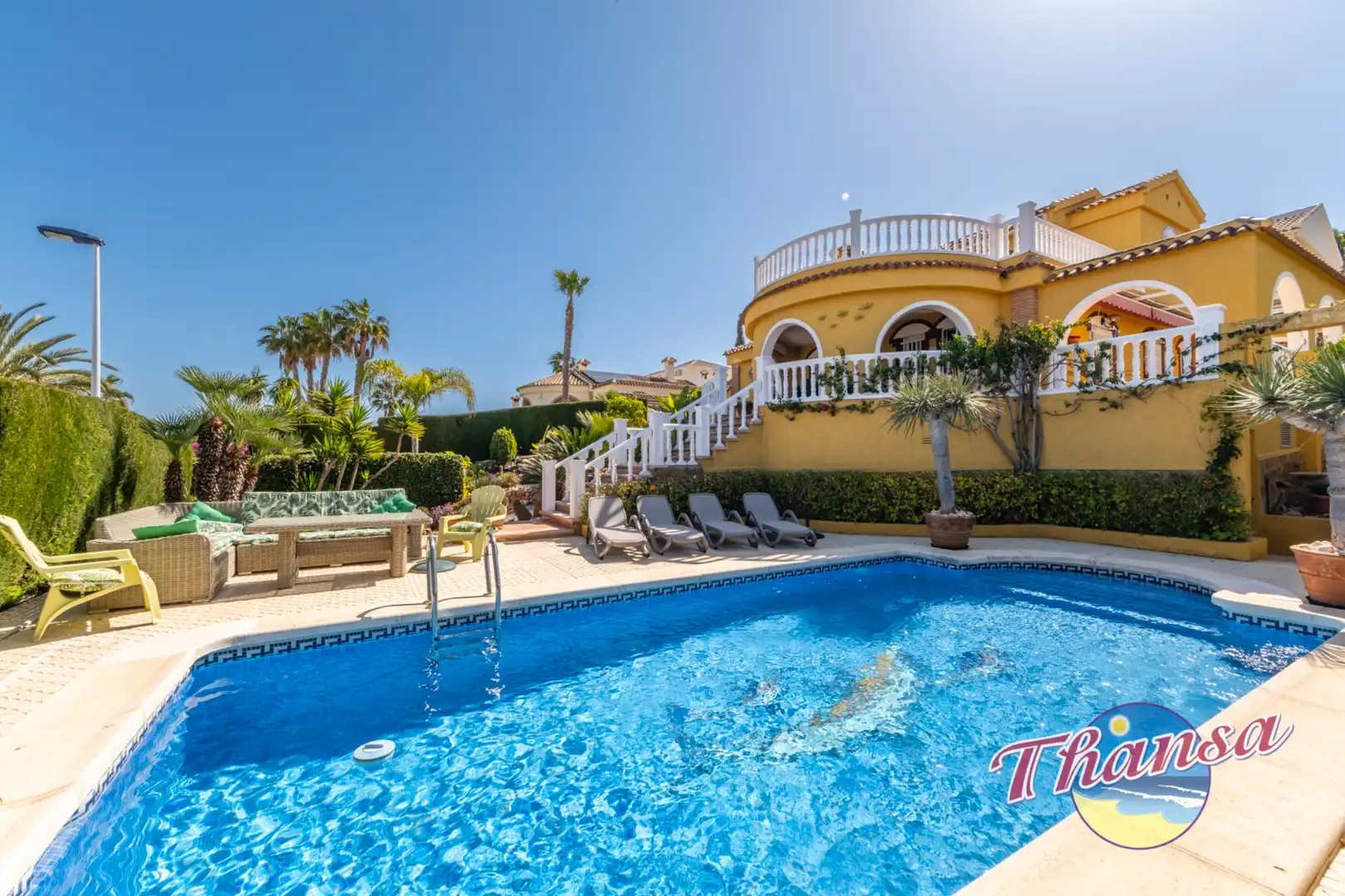 Piscina de Casa o xalet en venda en Santa Pola amb Aire condicionat, Calefacció i Jardí privat