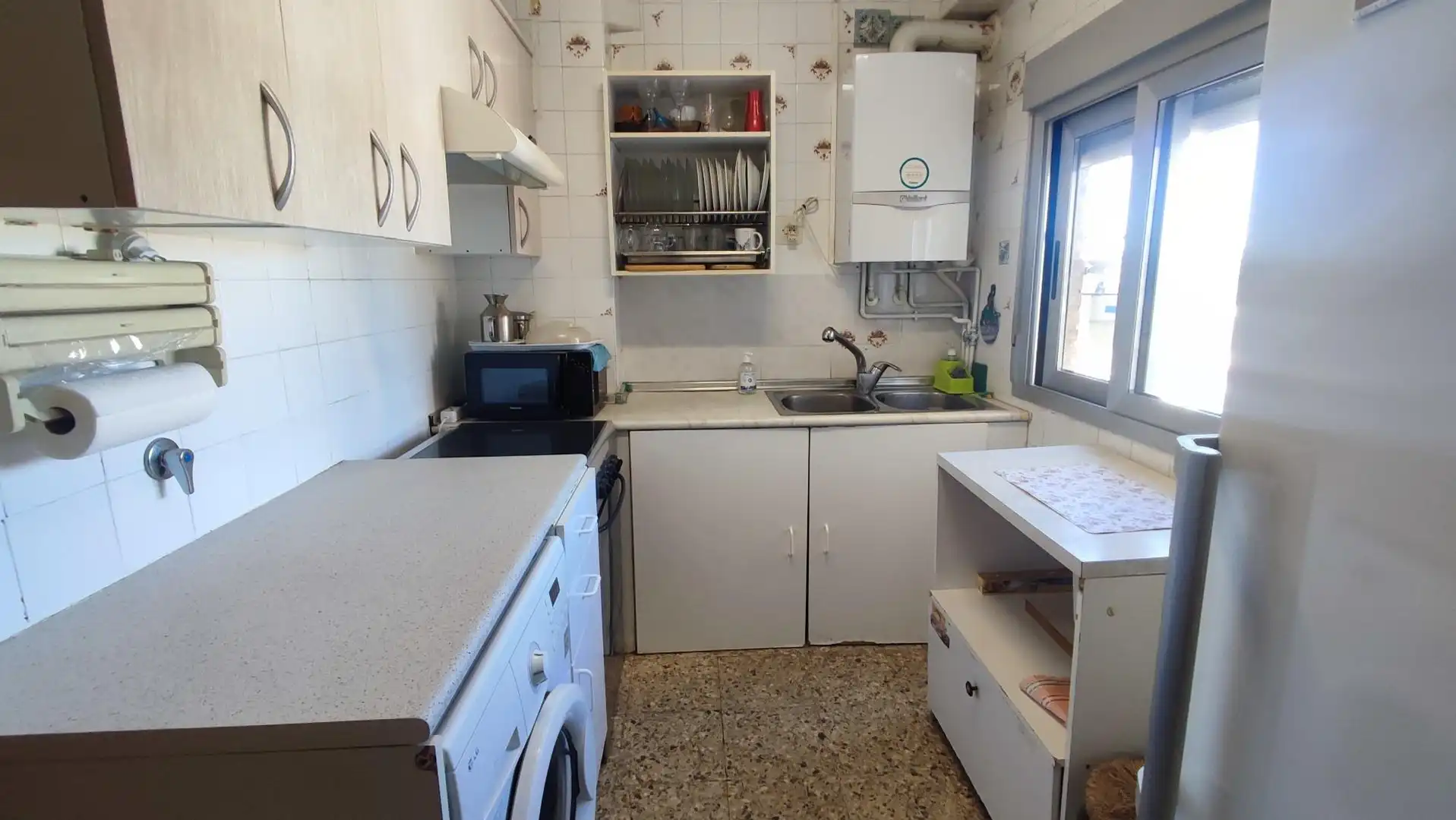Kitchen of Flat for sale in Zaragoza  with Air Conditioner, Heating and Terrace