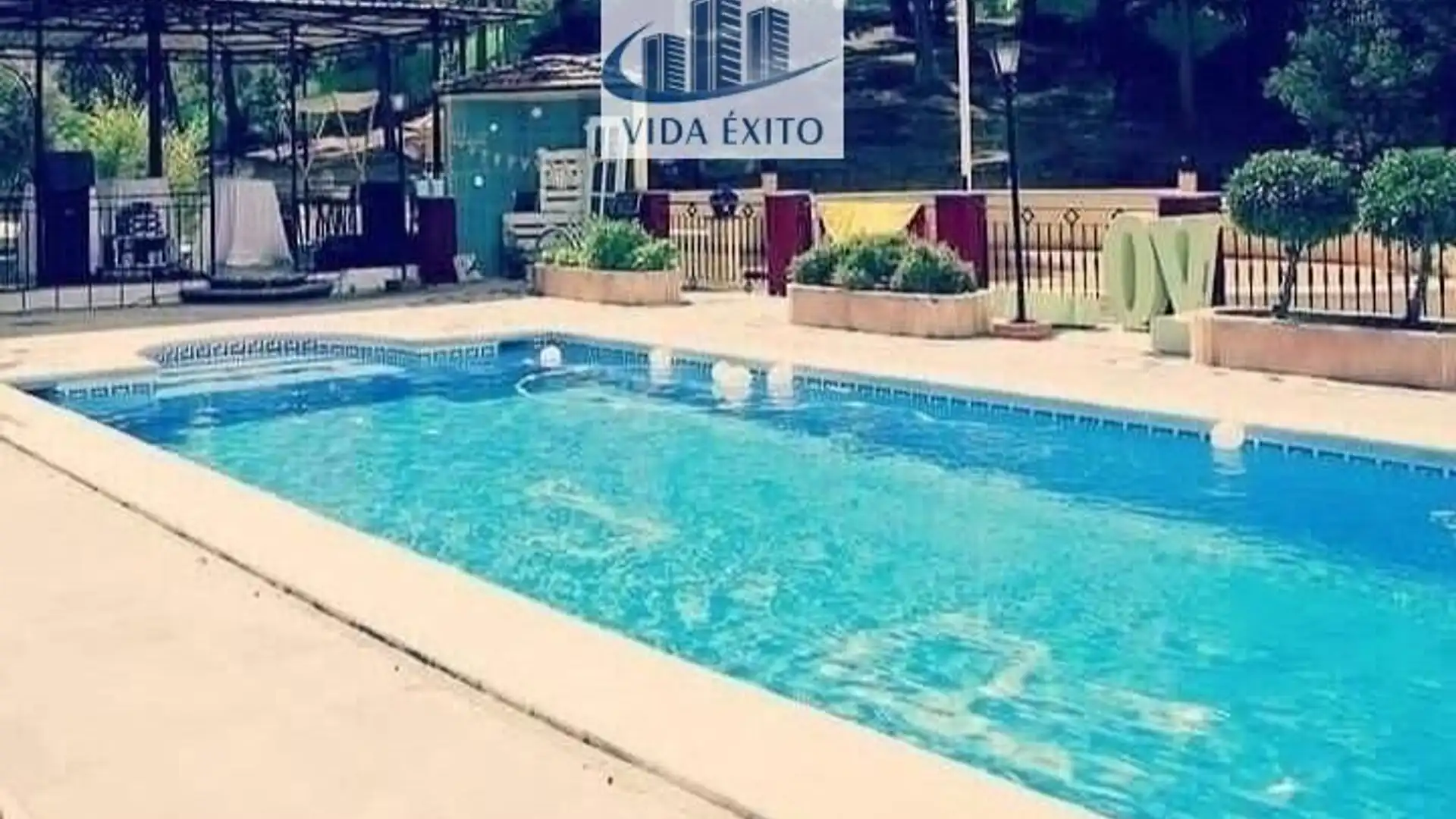 Swimming pool of Houses for sale in Andújar  with Air Conditioner and Storage room