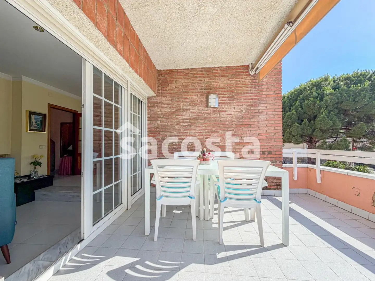 Terraza de Casa adosada en venta en Pineda de Mar con Aire acondicionado, Calefacción y Jardín privado