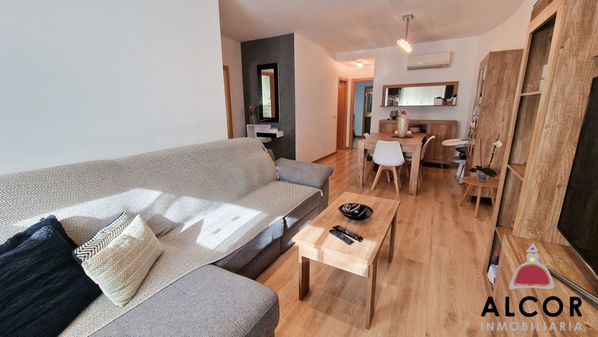 Sala de estar de Piso en venta en Càlig con Calefacción, Terraza y Trastero