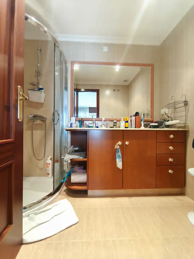 Baño de Piso en venta en Ames con Calefacción, Terraza y Trastero