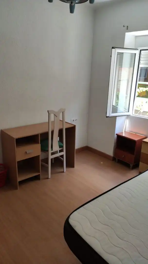 Habitación de Piso para compartir en San Vicente del Raspeig / Sant Vicent del Raspeig con Parquet, Amueblado y Lavadora
