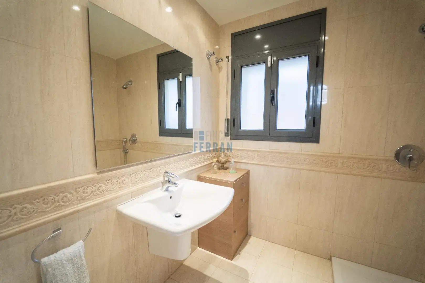 Baño de Casa o chalet en venta en El Vendrell con Calefacción, Parquet y Terraza