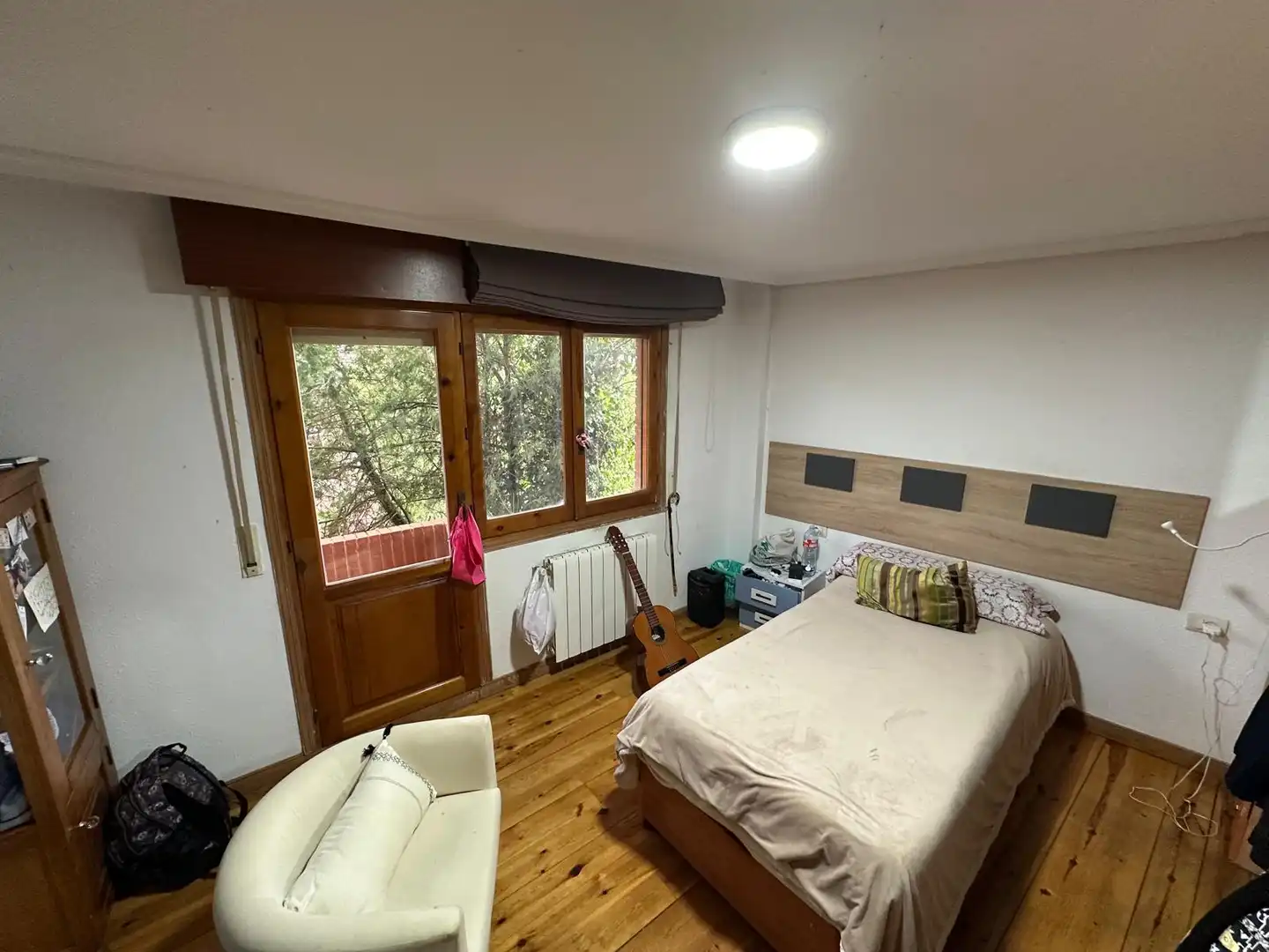 Dormitori de Casa o xalet en venda en Burgos amb Calefacció, Terrassa i Traster