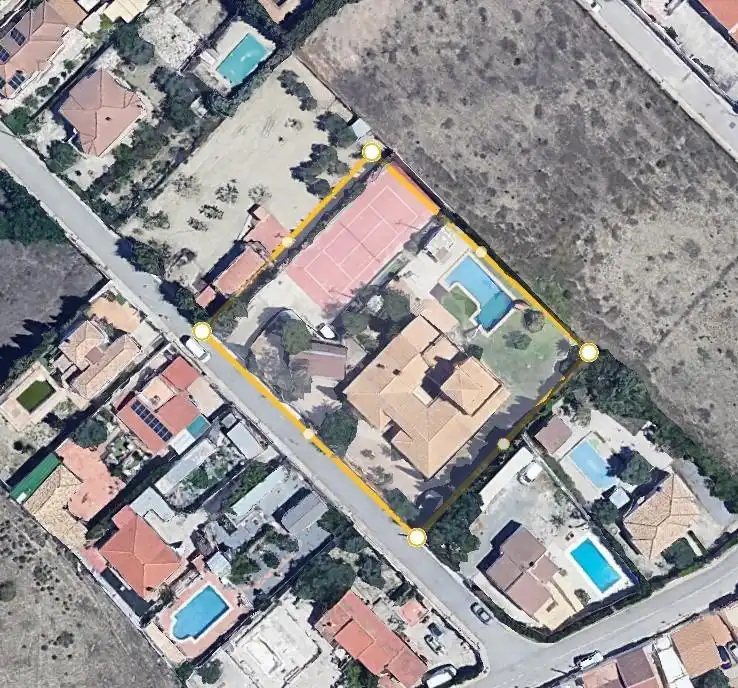 Außenansicht von Haus oder Chalet zum Verkauf in Alhendín mit Heizung, Privatgarten und Terrasse