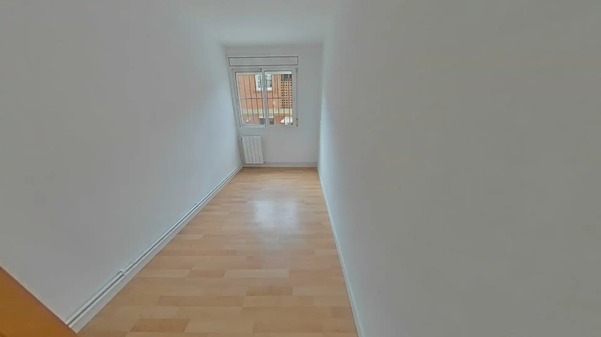 Bedroom of Flat for sale in L'Hospitalet de Llobregat  with Air Conditioner and Heating