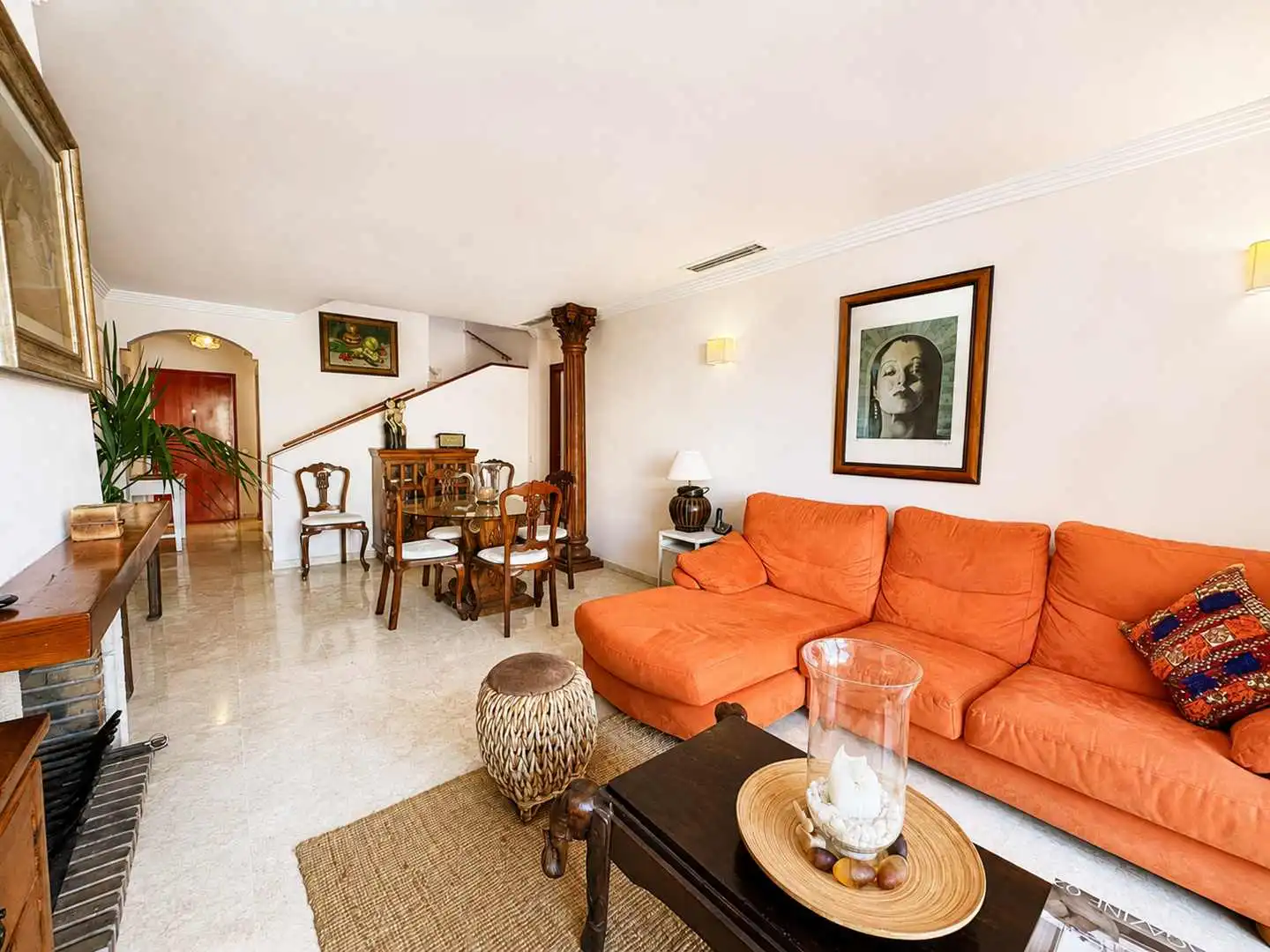 Sala de estar de Dúplex en venta en Manilva con Aire acondicionado, Calefacción y Terraza
